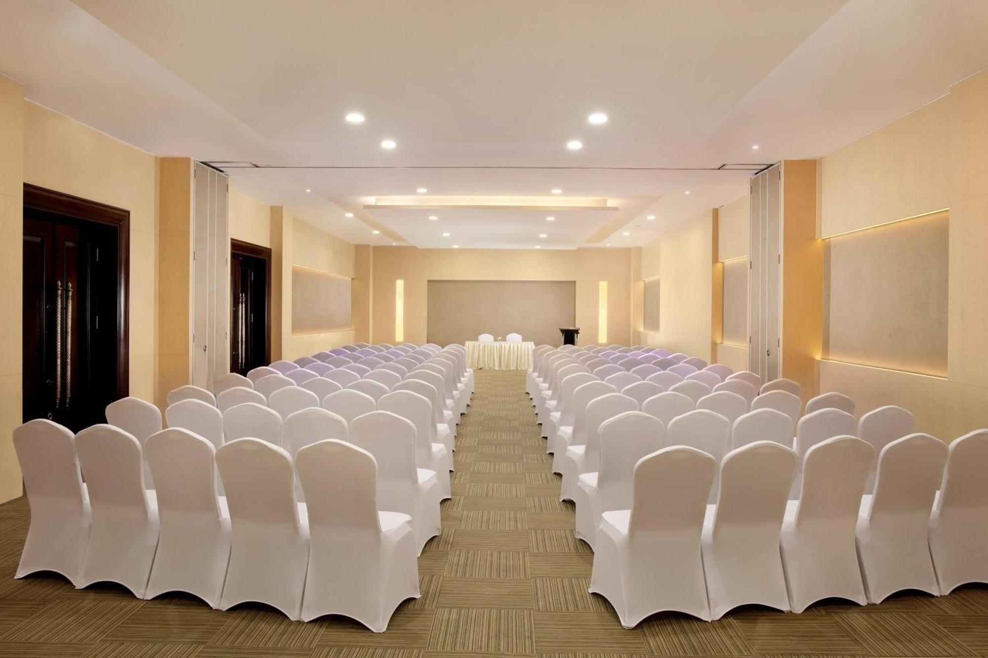 Four Points By Sheraton Medan Ngoại thất bức ảnh