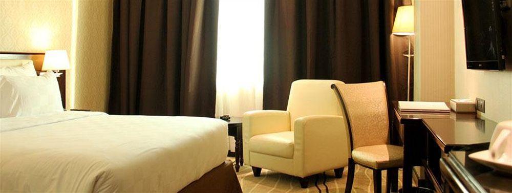 Four Points By Sheraton Medan Ngoại thất bức ảnh