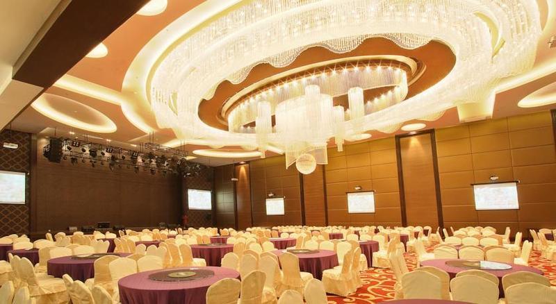 Four Points By Sheraton Medan Ngoại thất bức ảnh
